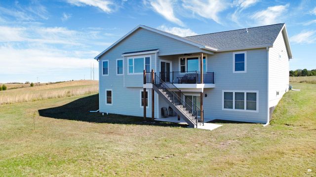 14326 Prairie Trail, Wamego, KS 66547