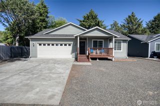 334 Clover Creek Avenue NW, Ocean Shores, WA 98569