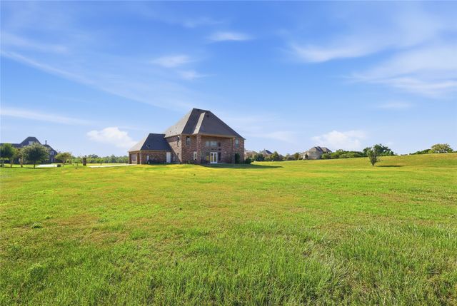 198 N Beach Drive, Bossier City, LA 71111