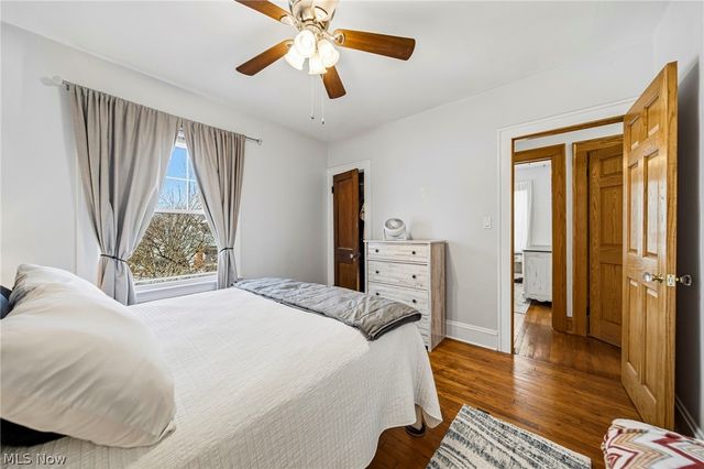 2077 Richland Avenue, Lakewood, OH 44107