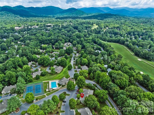 106 Abbey Circle, Asheville, NC 28805