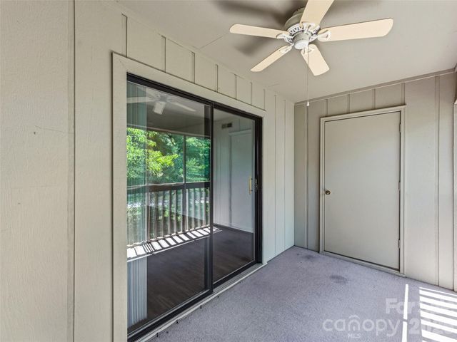 106 Abbey Circle, Asheville, NC 28805
