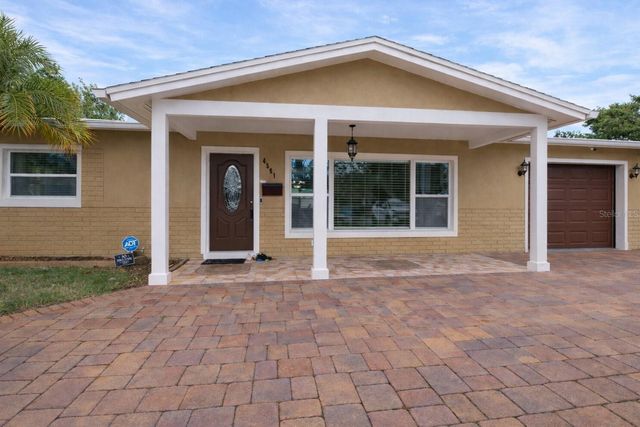4581 21ST AVENUE N, St Petersburg, FL 33713