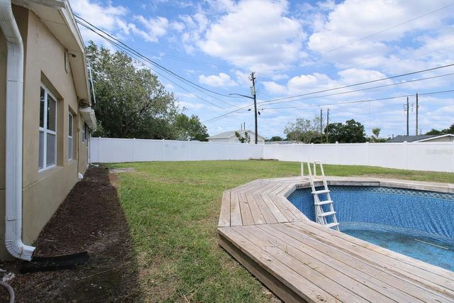 4581 21ST AVENUE N, St Petersburg, FL 33713