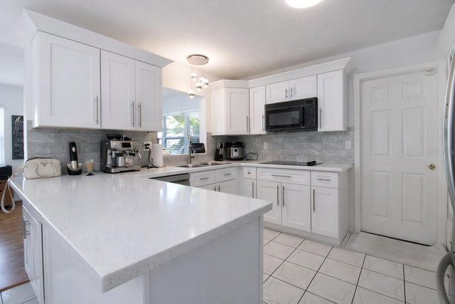 4581 21ST AVENUE N, St Petersburg, FL 33713