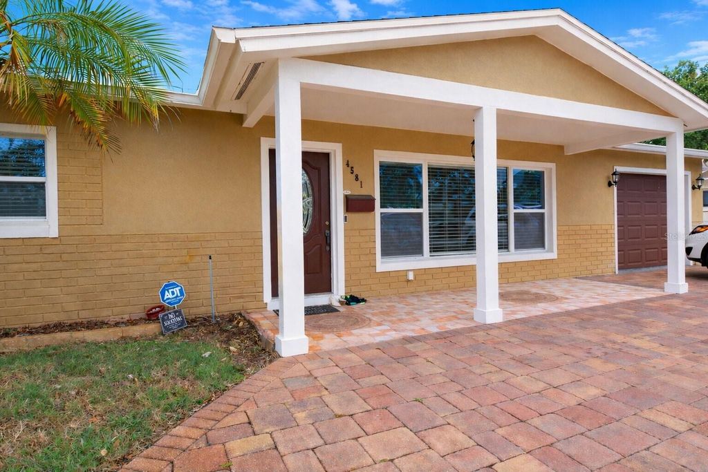 4581 21ST AVENUE N, St Petersburg, FL 33713
