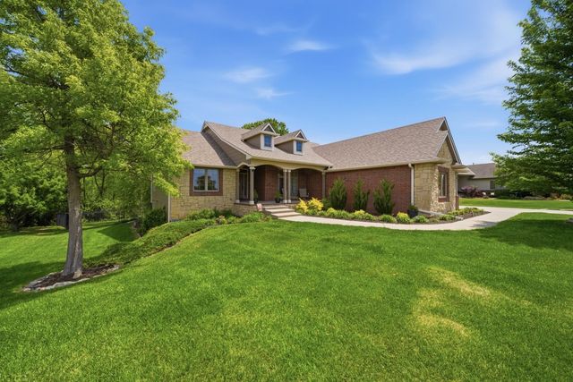 1210 E Rolling Hills Dr., Augusta, KS 67010