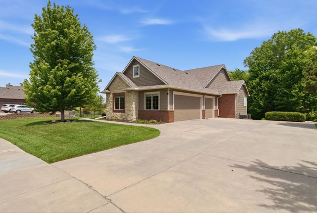1210 E Rolling Hills Dr., Augusta, KS 67010