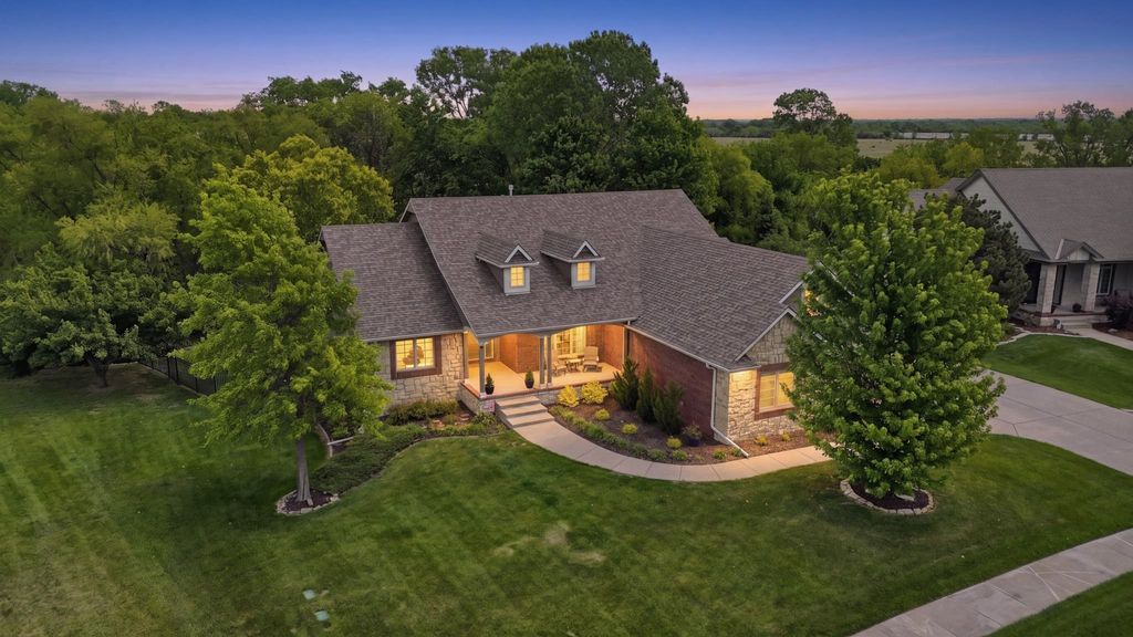 1210 E Rolling Hills Dr., Augusta, KS 67010