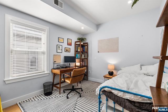 36 Lincoln Street 2, Jersey City, NJ 07307