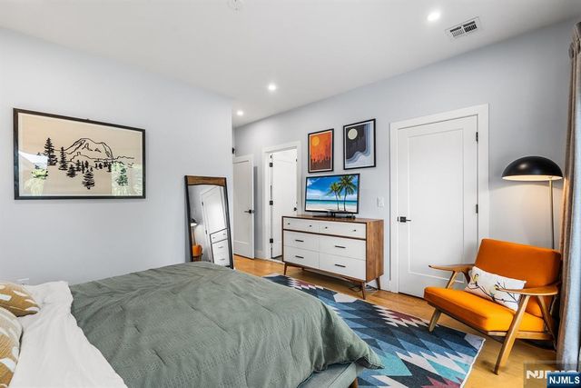36 Lincoln Street 2, Jersey City, NJ 07307