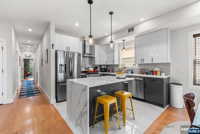 36 Lincoln Street 2, Jersey City, NJ 07307