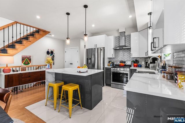 36 Lincoln Street 2, Jersey City, NJ 07307