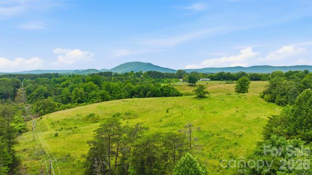536 Pea Ridge Road, Mill Spring, NC 28756
