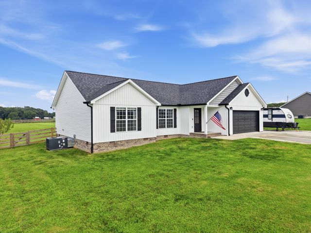 388 Pistole Rd, Sparta, TN 38583
