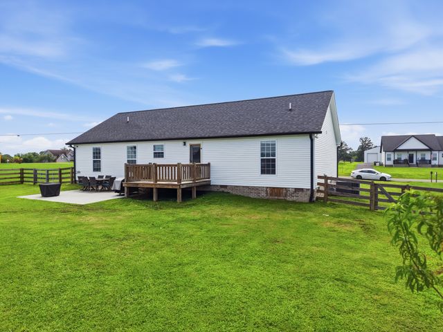 388 Pistole Rd, Sparta, TN 38583