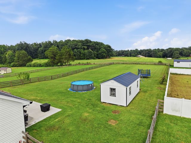 388 Pistole Rd, Sparta, TN 38583