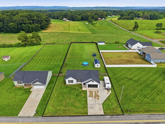 388 Pistole Rd, Sparta, TN 38583