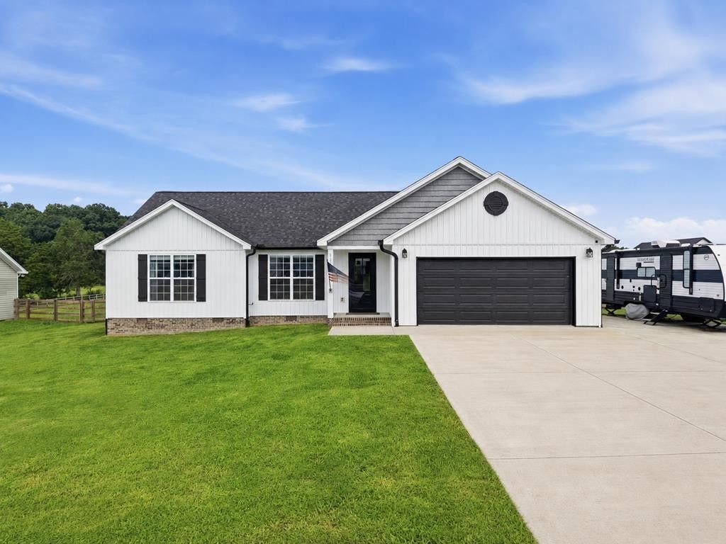 388 Pistole Rd, Sparta, TN 38583