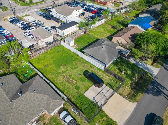 3222 Jarvis Street, Houston, TX 77063