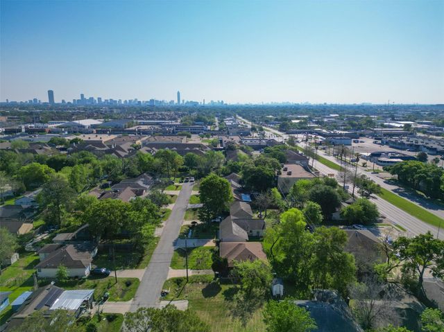 3222 Jarvis Street, Houston, TX 77063
