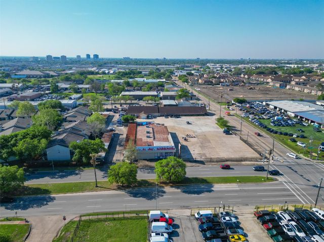 3222 Jarvis Street, Houston, TX 77063