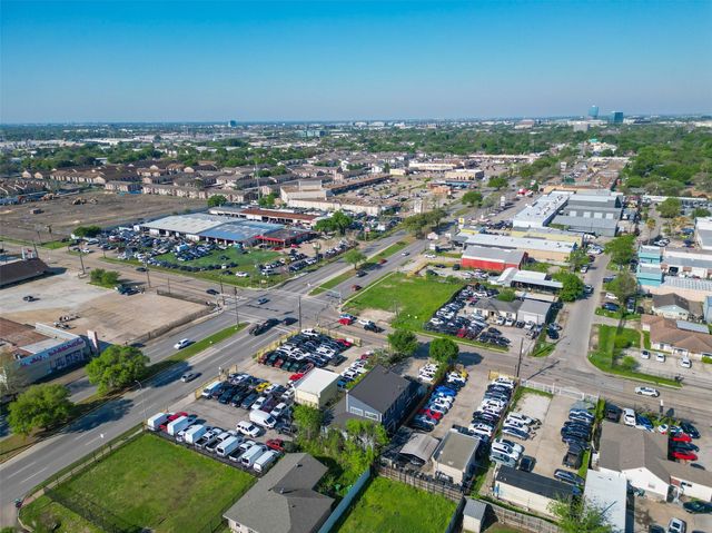 3222 Jarvis Street, Houston, TX 77063