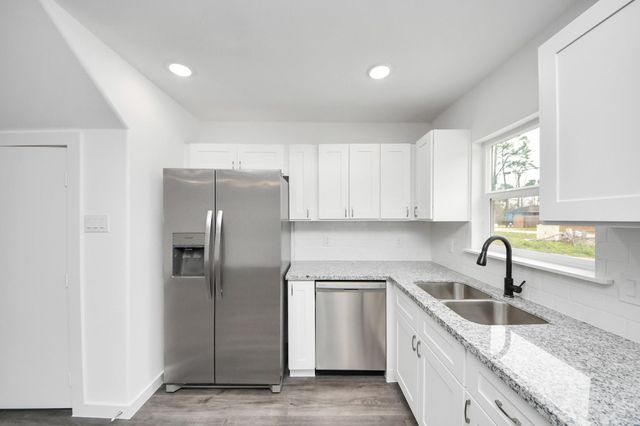8213 Richland Drive A, Houston, TX 77028