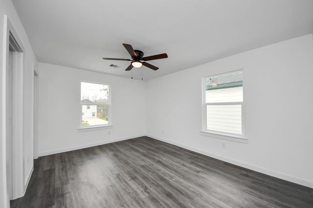 8213 Richland Drive A, Houston, TX 77028