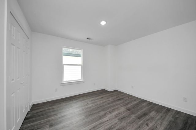 8213 Richland Drive A, Houston, TX 77028