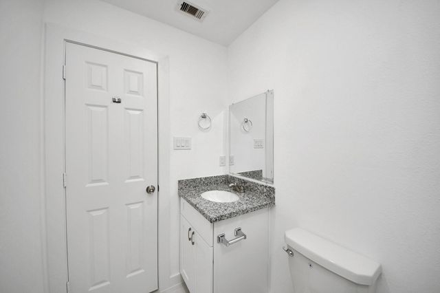 8213 Richland Drive A, Houston, TX 77028