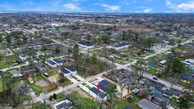 8213 Richland Drive A, Houston, TX 77028