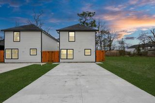 8213 Richland Drive A, Houston, TX 77028