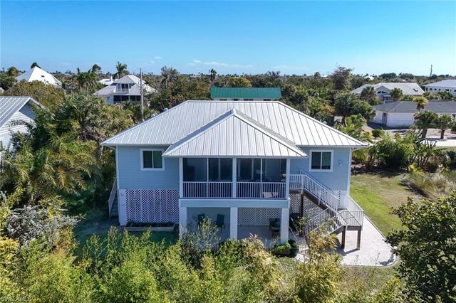 555 Piedmont RD, Sanibel, FL 33957