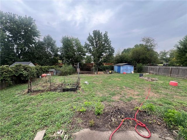 3024 W 23rd Terrace, Lawrence, KS 66047