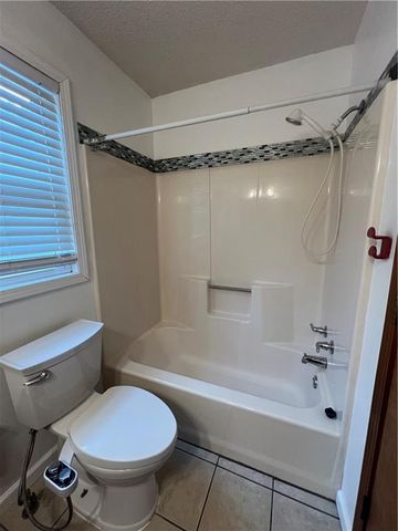 3024 W 23rd Terrace, Lawrence, KS 66047