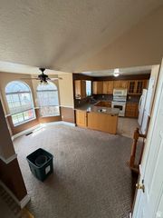 8713 S MOUNTAIN MEADOW DR, West Jordan, UT 84088