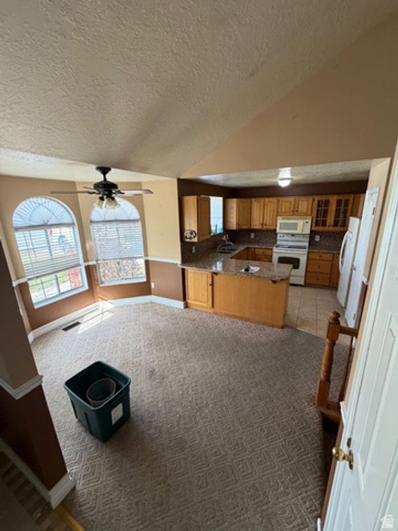 8713 S MOUNTAIN MEADOW DR, West Jordan, UT 84088