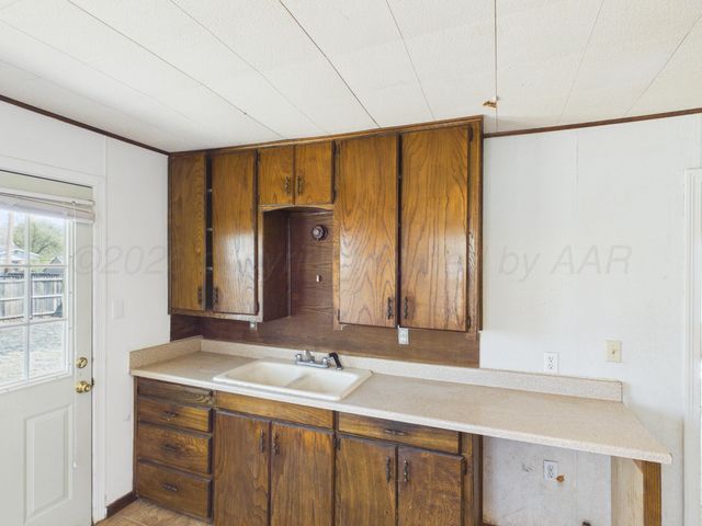 812 NE 2ND, Dumas, TX 79029