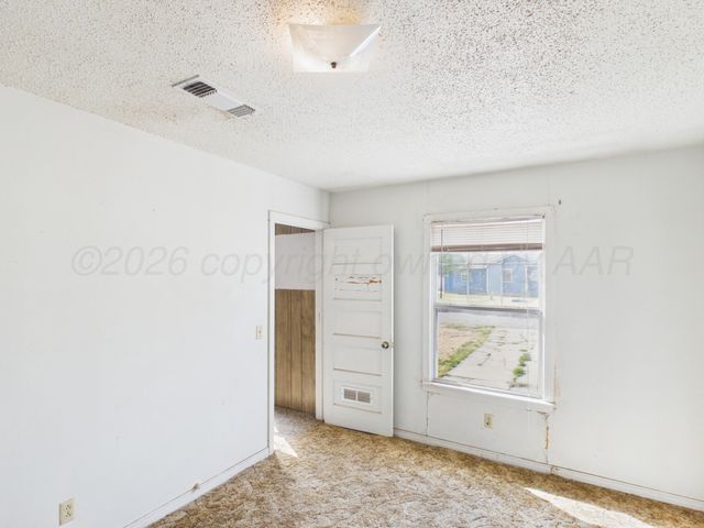 812 NE 2ND, Dumas, TX 79029