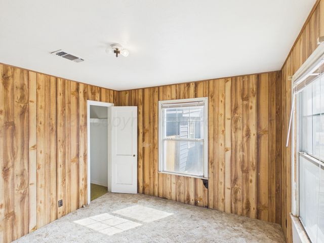 812 NE 2ND, Dumas, TX 79029