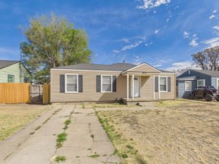 812 NE 2ND, Dumas, TX 79029