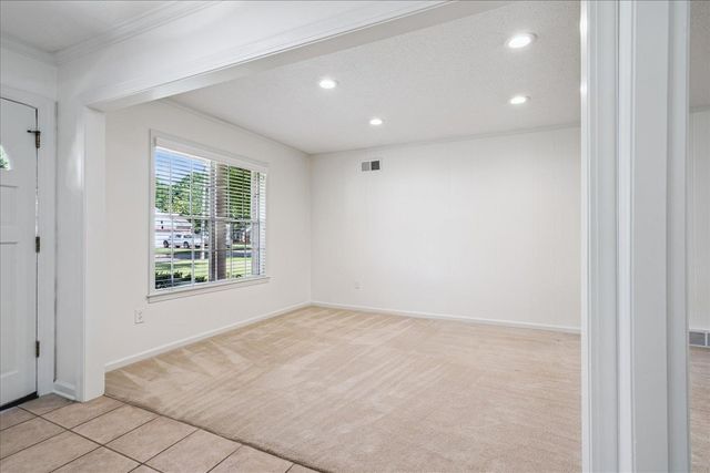 1656 E CHURCHILL DWNS, Germantown, TN 38138