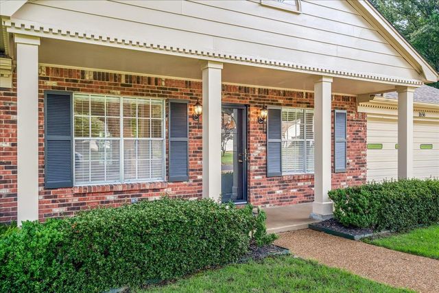 1656 E CHURCHILL DWNS, Germantown, TN 38138
