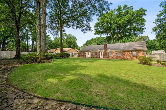 1656 E CHURCHILL DWNS, Germantown, TN 38138