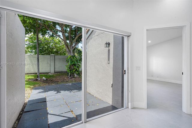 11781 SW 17 Ct, Miramar, FL 33025