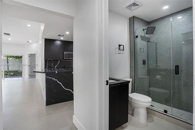 11781 SW 17 Ct, Miramar, FL 33025