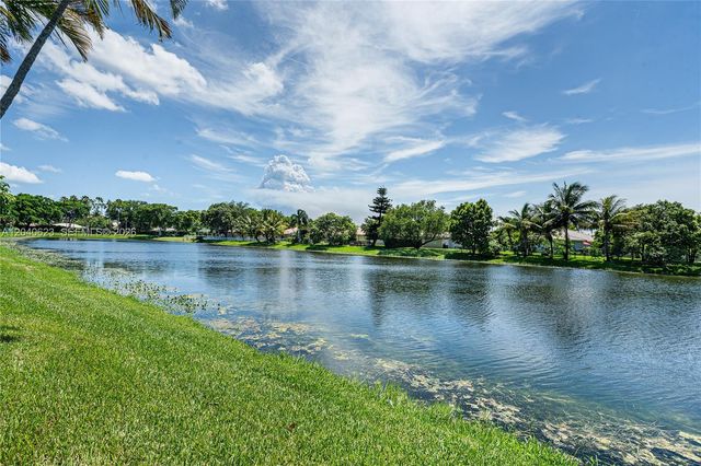 11781 SW 17 Ct, Miramar, FL 33025