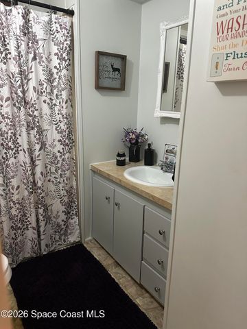 480 Egret Circle, Micco, FL 32976