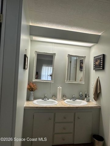 480 Egret Circle, Micco, FL 32976
